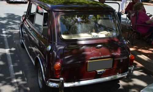 Maroon Morris Cooper S mk2.jpg