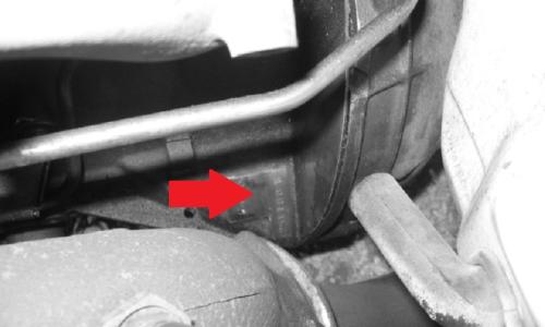 Nissan Skyline R31 GTS-R 1987 engine number location (3)21.jpg
