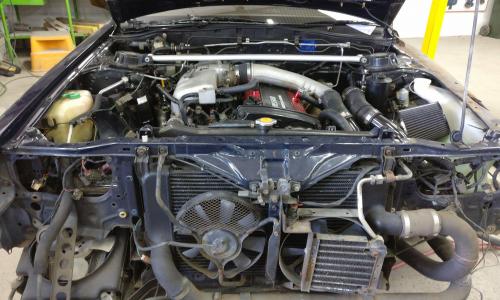 Nissan Skyline R31 GTS-R intercooler front and airconditioning system engine.jpg