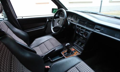 Non airbag interior 2.3-16 mercedes.jpg