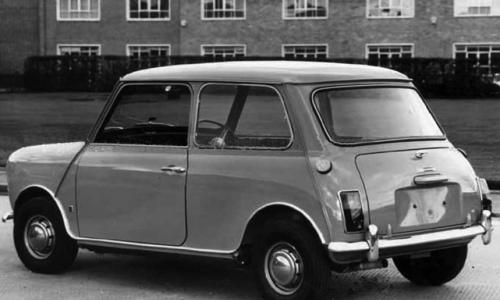 Original promotion image MKIII Mini Cooper S 1971.jpg
