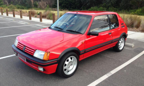 Peugeot 205 GTI Phase 1 cherry red paint le mans red.png