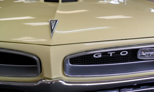 Pontiac GTO badges bonnet and grille 1966.png