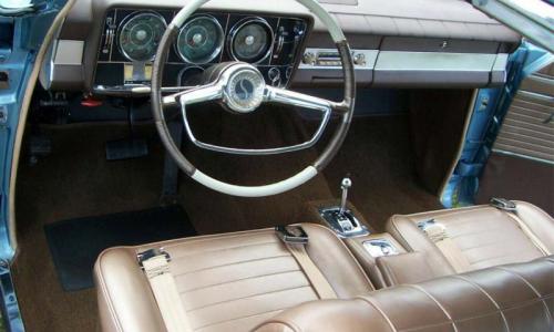 Power Shift Automatic Transmission (floor shift) Studebaker Daytona 1964.jpg