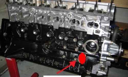 R32 GTR engine number location.JPG