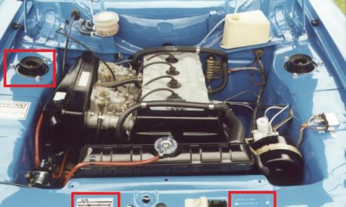 RS1600 engine bay.jpg