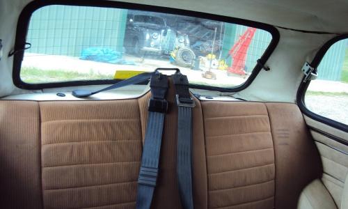 Rear seat Nugget Gold Leyland Mini 1275LS.jpg