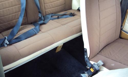Rear seat and carpet - Leyland Mini 1275LS Nugget Gold.jpg