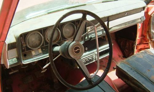 Red Daytona Sport Sedan Studebaker 5 interior unrestored.png
