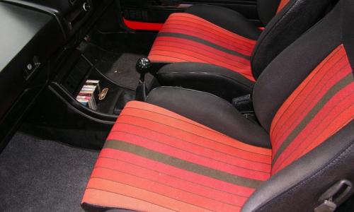 Red black stripes MK1 Gilf GTI seat trim code KL.jpg