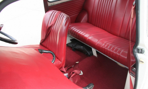Red interior Australian MK1 Cooper S 5.png
