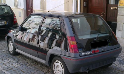 Renault 5 GT Turbo Phase 1 bacj.jpg