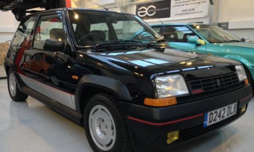 Renault 5 GT Turbo Phase 1 front.jpg