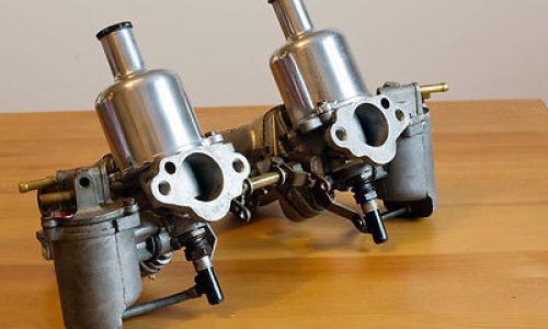 SU Carburetters HS2 1 and a quarter twin.jpg