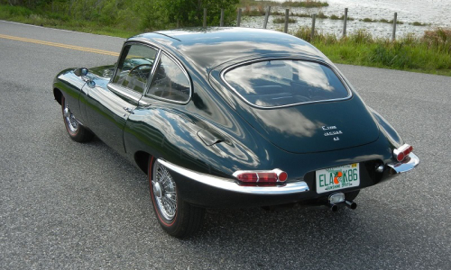 Series 1 E-Type FHC 2+2 coupe 4.2l Jaguar XK-E.png