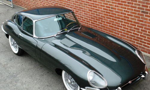 Series 1 E-Type Jaguar XKE  Opalescent dark Green.png
