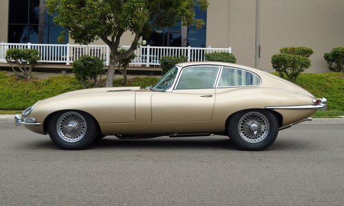 Series 1 E-Type Jaguar XKE Golden Sand Paint.png