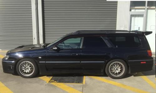Series 1 Stagea dark bluish black KJ6 3.jpg