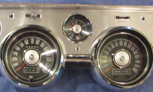Shelby GT 500 1967 Instruments.jpg