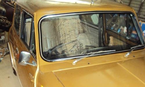 Side mirror 1275LS Leyland Mini 2.jpg