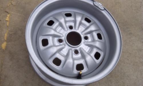 Standard steel rims MK1 RS2000 1.jpg