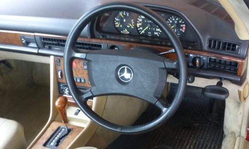 Standard steering wheel 560sec.jpg