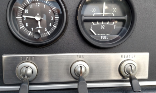 Switches Datsun 2000 fairlady.png