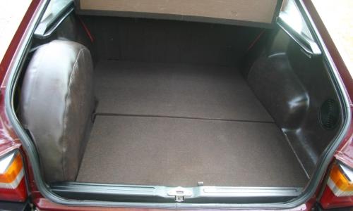 Trunk Saab 99 Turbo.JPG