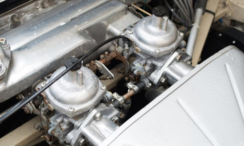 US Twin stromberg carburetor setup E-type XKE Jaguar.png
