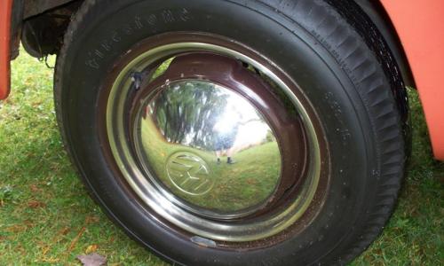 VW Samba Bus 1955 - 1958 Deluxe microbus original wheels (1).jpg