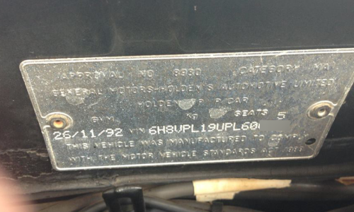 Vehicle chassis VIN plate HSV GTS VP 1992.png