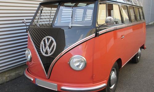 Volkswagen Deluxe Microbus Samba 1955 - 1958 chesnut brown over sealing wax red (1).jpg