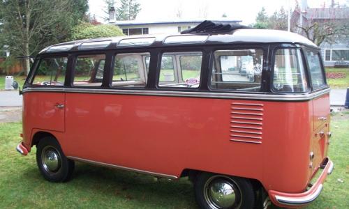 Volkswagen Deluxe Microbus Samba 1955 - 1958 chesnut brown over sealing wax red (3).jpg
