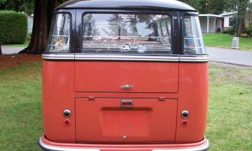 Volkswagen Deluxe Microbus Samba 1955 - 1958 chesnut brown over sealing wax red (4).jpg