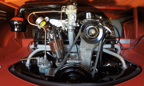 Volkswagen Deluxe Microbus engine compartment block features (3).jpg