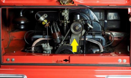 Volkswagen Deluxe Microbus engine number locatoin engine bay 1955.jpg