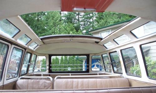 Volkswagen Deluxe Microbus interior Samba seats (7).jpg