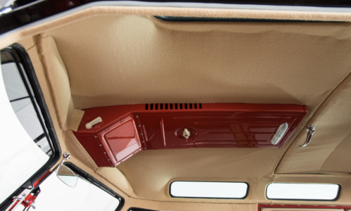 Volkswagen Deluxe Microbus interior samba (1).png