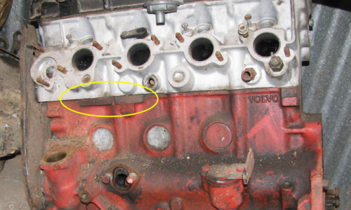 Volvo 242 GT engine number location image B21 B23 engine block.png