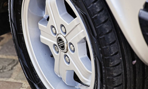 Volvo Virgo 15 inch alloy wheels 242 GT.png