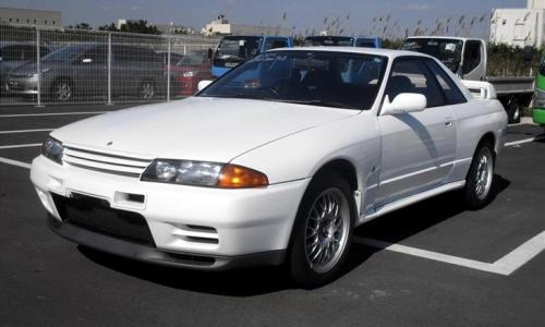 White R32 GTR V-Spec I (1).jpg