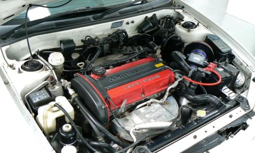 White evo engine bay image.JPG