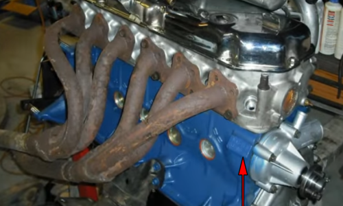 XE Falcon 6-cylinder engine number location (2).png