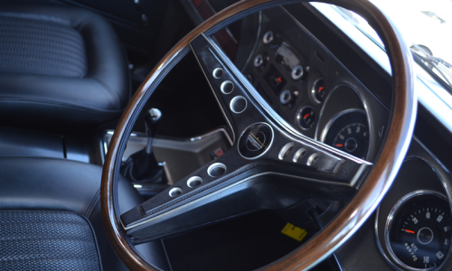 XW Ford Falcon GT 1970 steering wheel dashboard (2).png