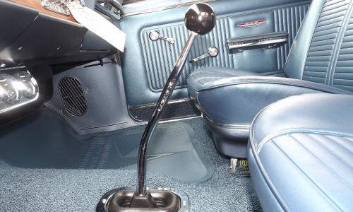 black gear knob.jpg