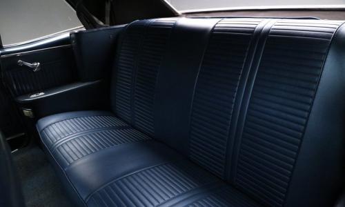 blue rear seats.jpg