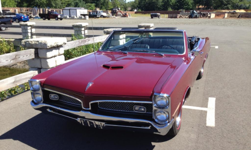 burgundy metallic 1967 Pontiac GTO.png