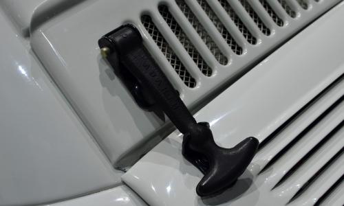 engine hood stay abarth fiat.jpg