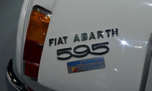 rear badge abarth 595.jpg