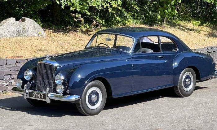 1954 Bentley R Type Continental H. J. Mulliner fastback (16).jpg